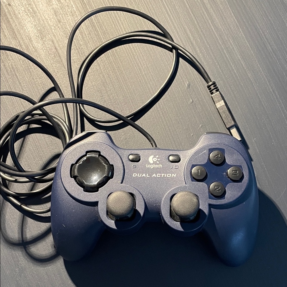 Logitech Dual Action Gamepad - Dark Blue